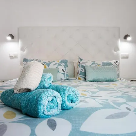 Contenta Коральео